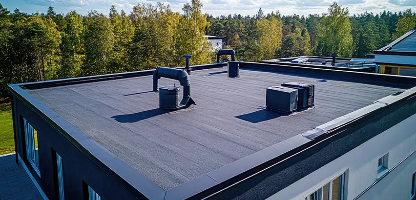 Professional Flat Roof Replacement Services in Kenosha, WI