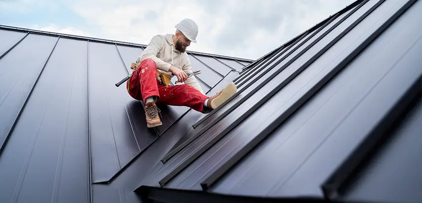 Professional Roof Valley Installation Services in Kenosha, WI