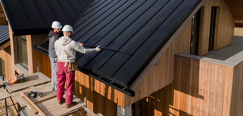 Metal Roof Maintenance in Kenosha