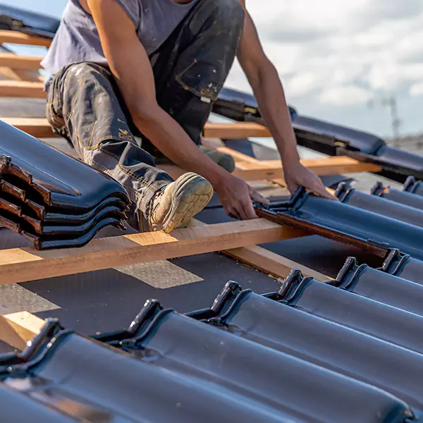 Why Kenosha, WI Homeowners Choose Kenosha Roofing Services for Hail Damage Repairs?